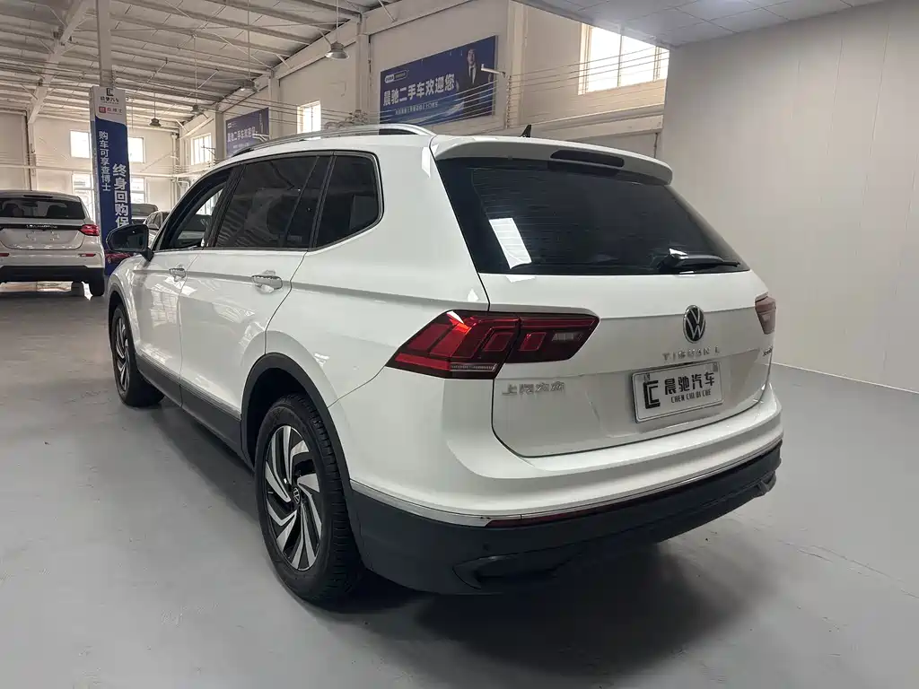 Volkswagen Tiguan L 2025 — фото 6