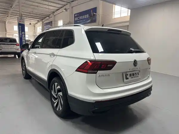 Volkswagen Tiguan L 2025