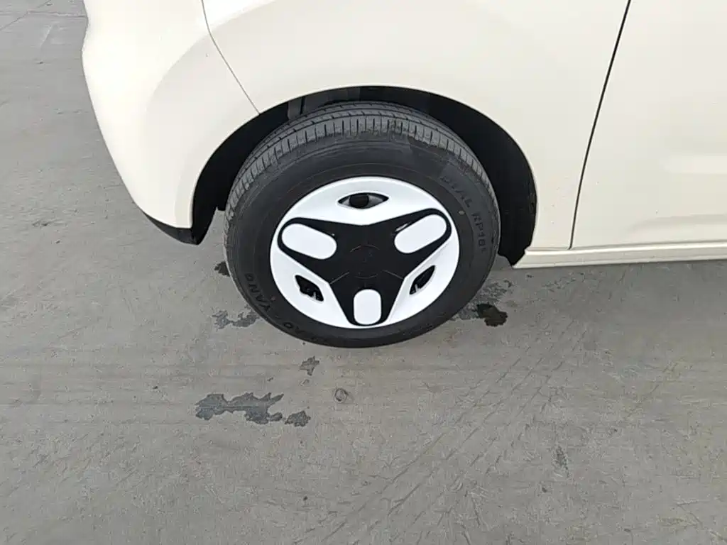 Geely Galaxy Panda 2026 — фото 23