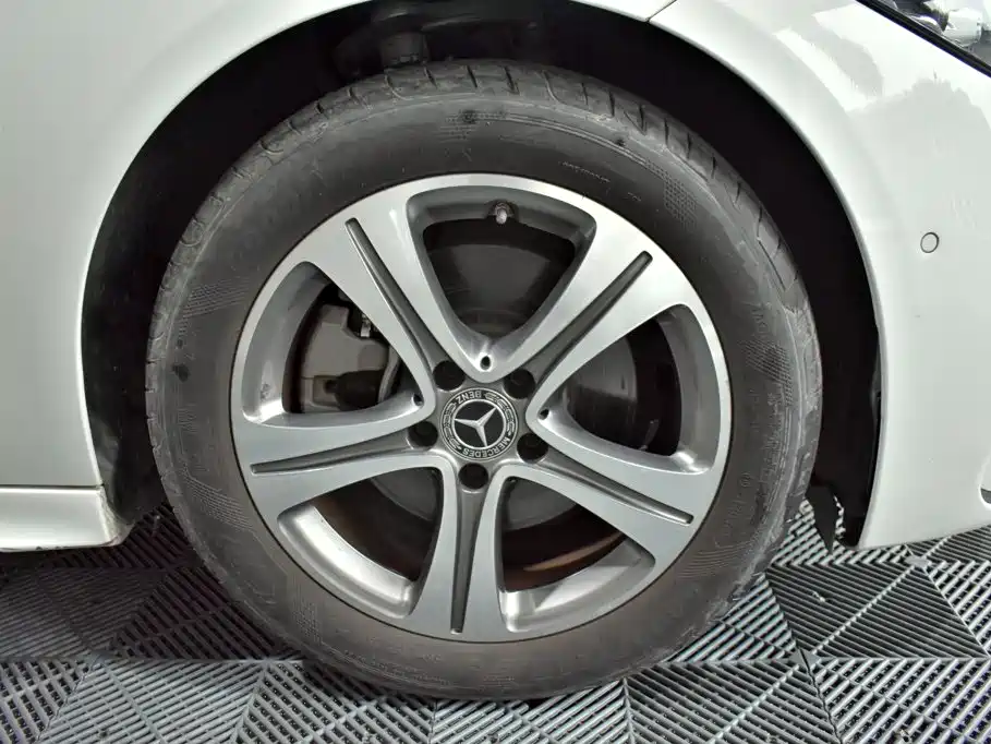 Mercedes-Benz C-Class 2022 — фото 16