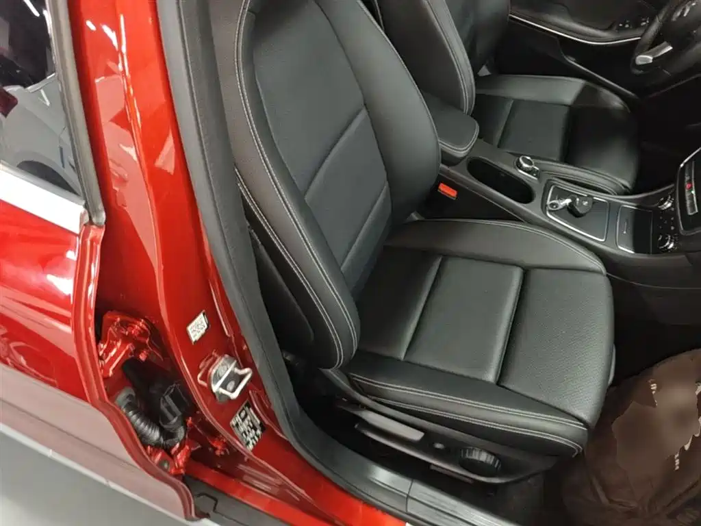 Mercedes-Benz GLA 2018 — фото 25