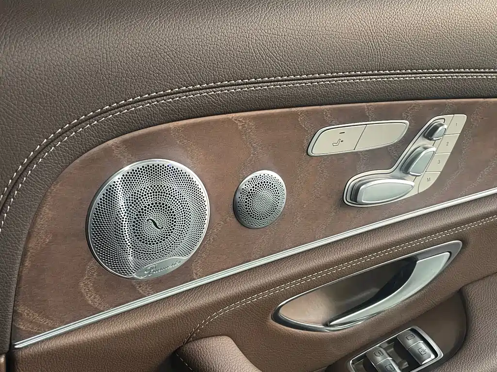 Mercedes-Benz E-Class 2019 — фото 15