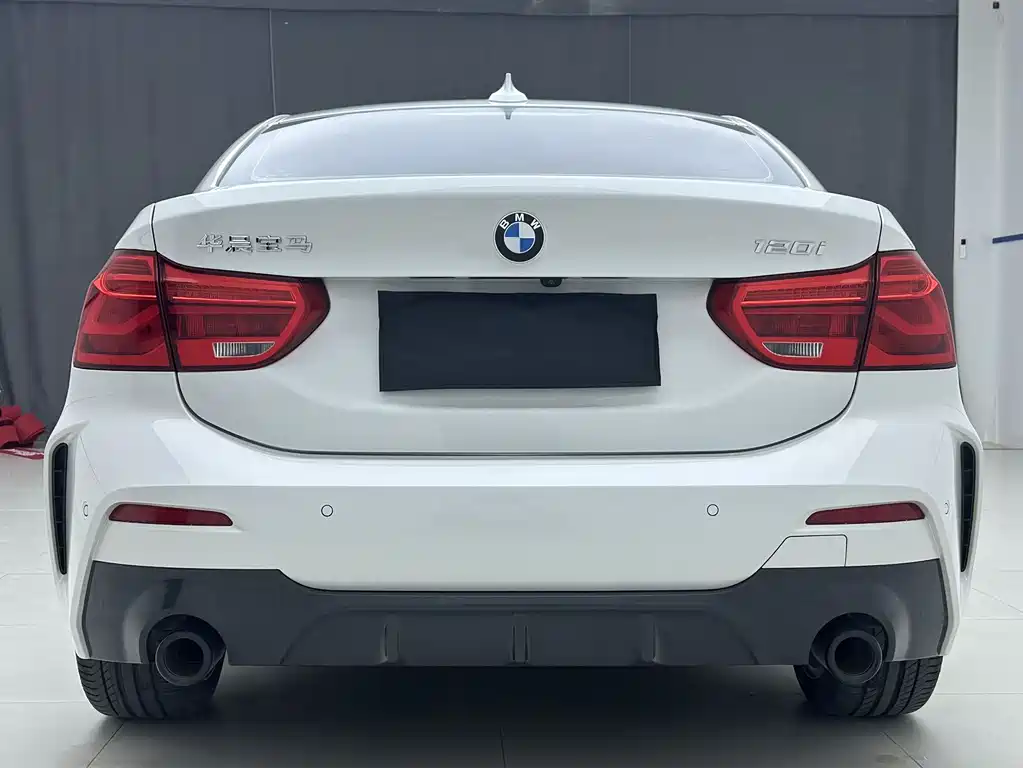BMW 1 Series 2022