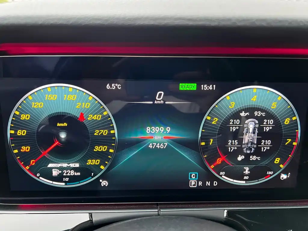 Mercedes-Benz AMG GT 2020 — фото 24