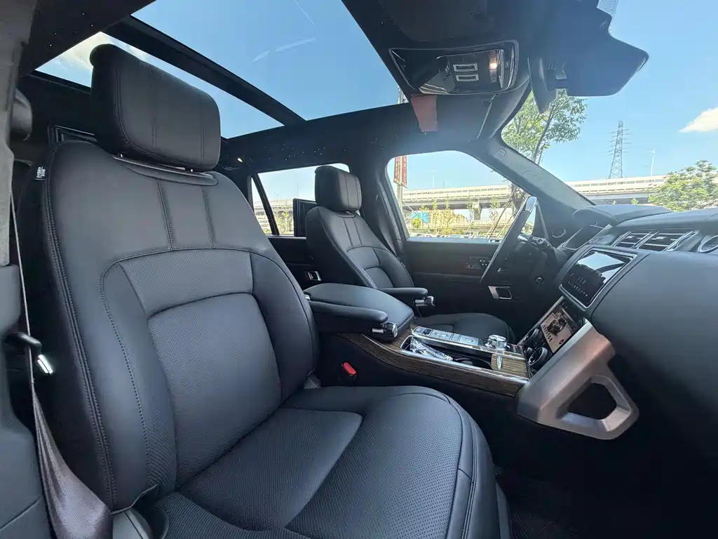 Land Rover Range Rover 2019 — фото 16
