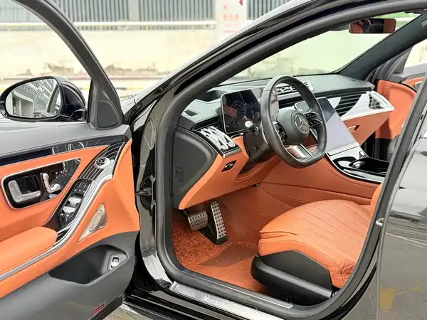 Mercedes-Benz S-Class 2024