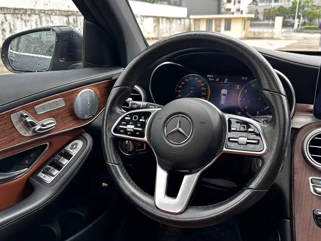 Mercedes-Benz GLC 2019 — фото 14