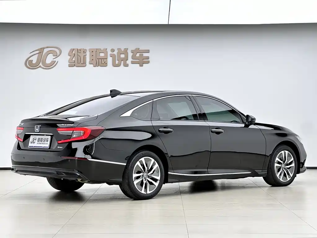 Honda Accord 2022 — фото 5