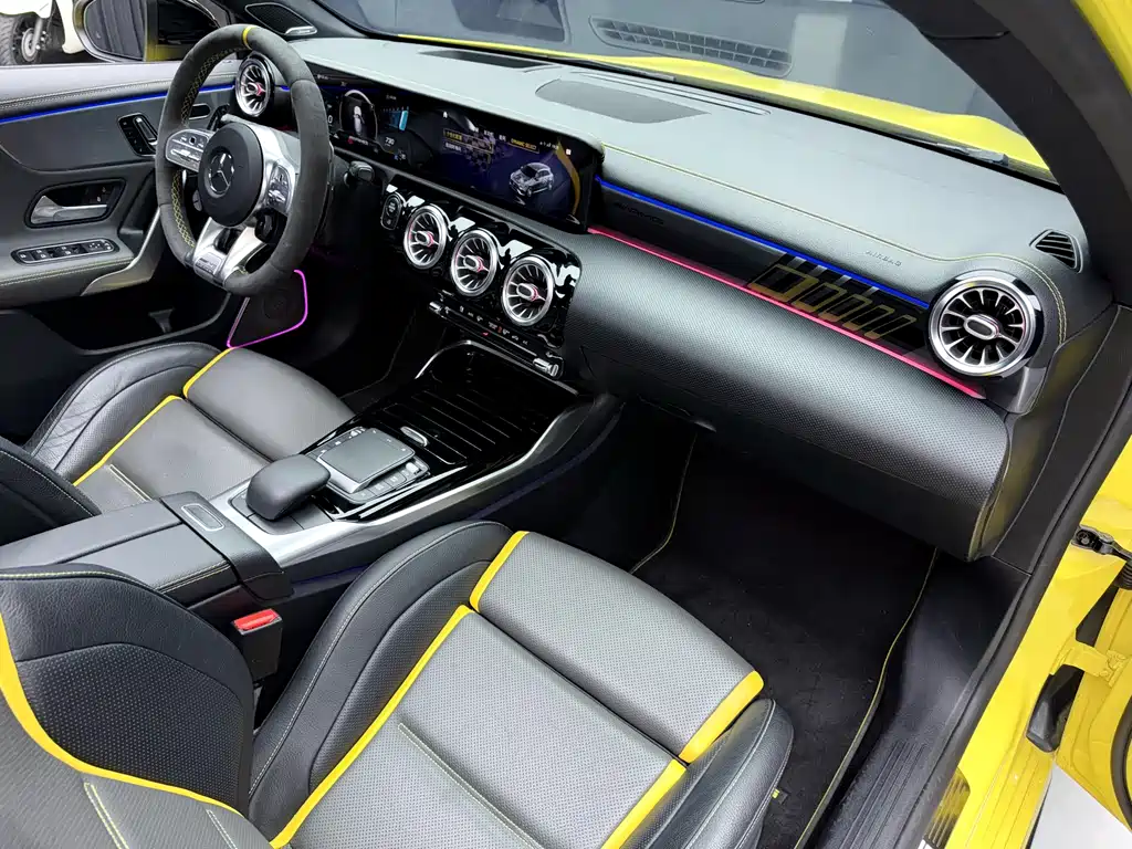 Mercedes-Benz A-Class AMG 2021 — фото 19