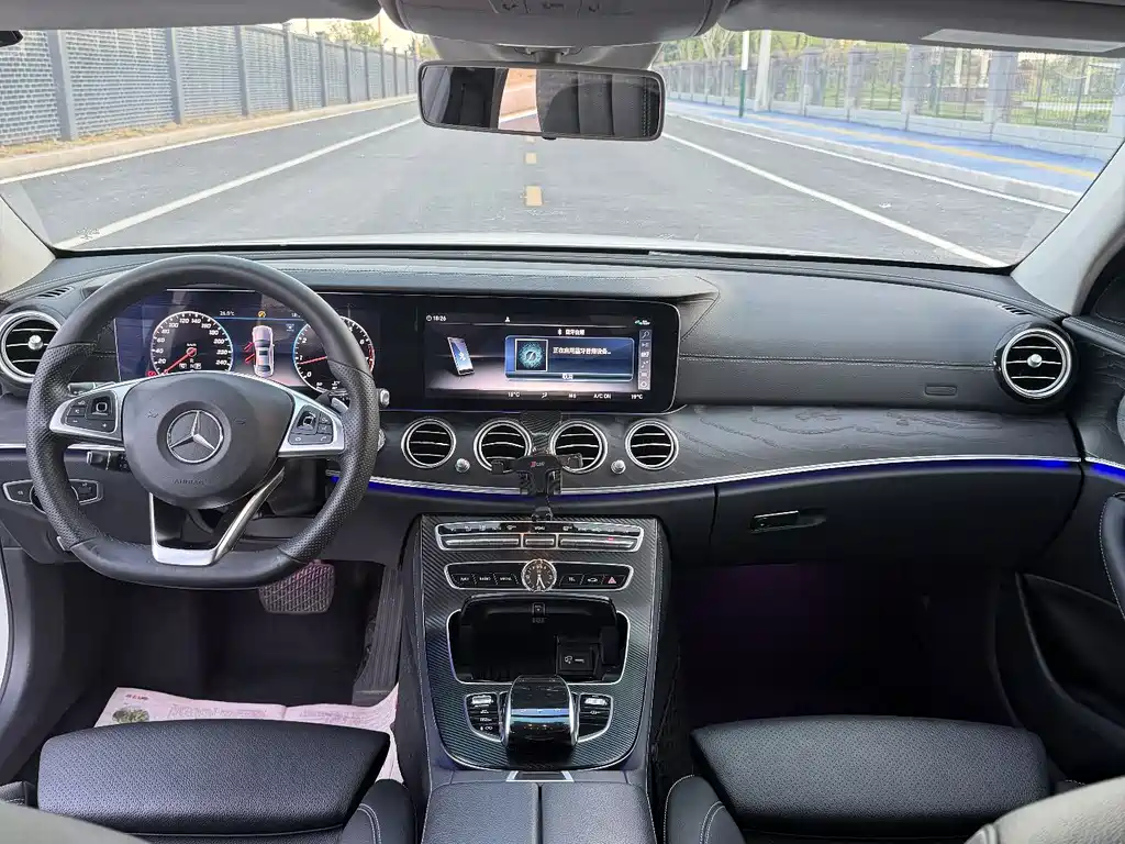Mercedes-Benz E-Class 2016 — фото 8