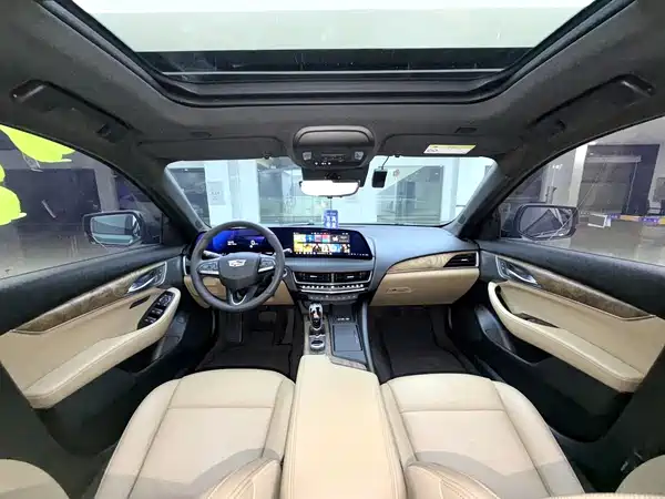 Cadillac CT5 2024