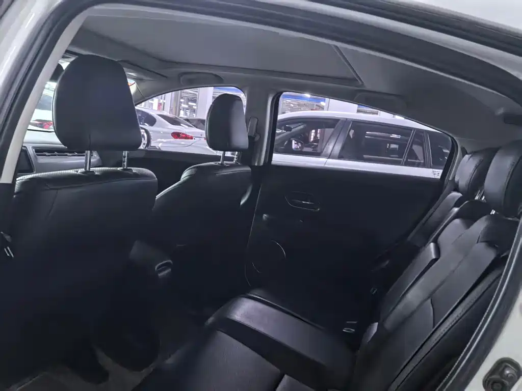 Honda Vezel 2016 — фото 11