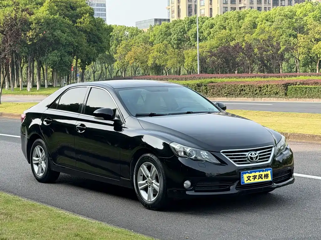 Toyota Reiz 2012