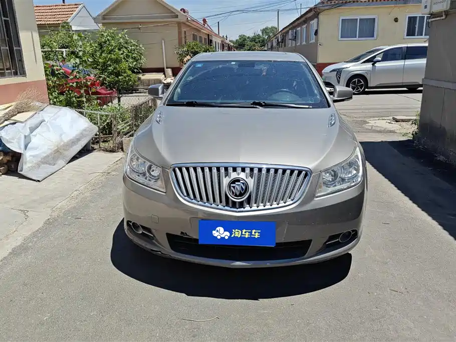 Buick LaCrosse 2012 — фото 2