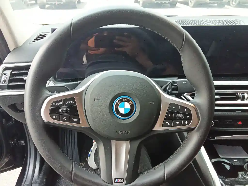 BMW i3 2024 — фото 6