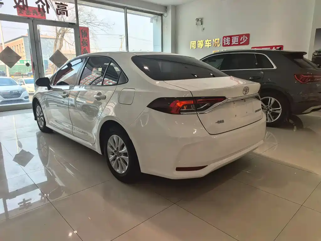 Toyota Corolla 2021 — фото 17
