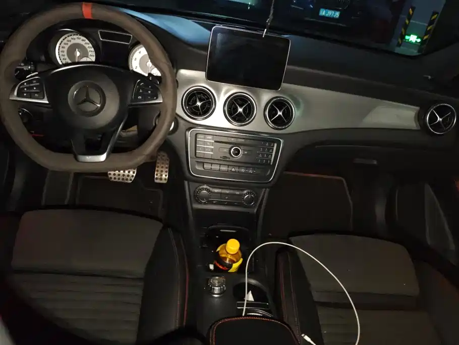 Mercedes-Benz CLA 2016 — фото 12