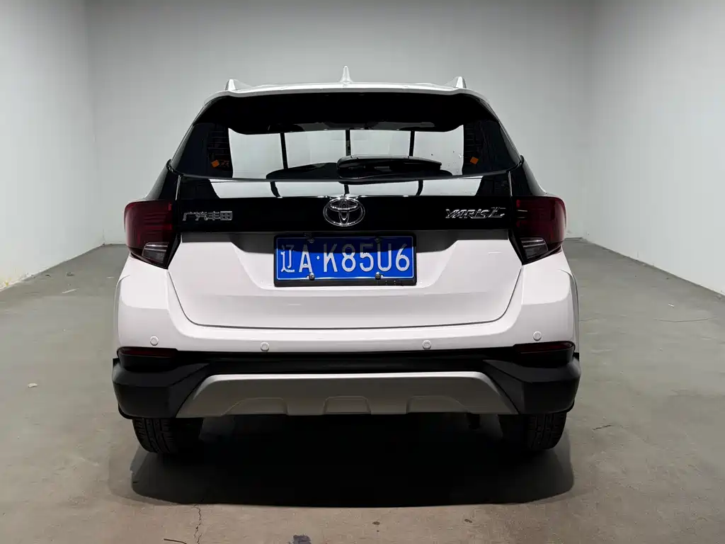 Toyota Yaris L 2022 — фото 28