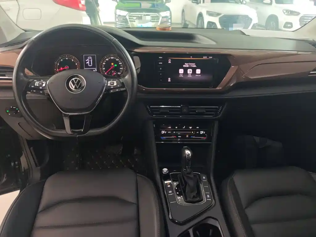 Volkswagen Tuyue 2021