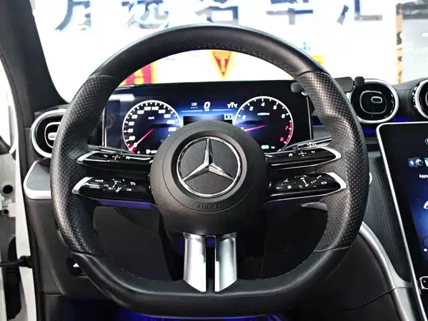 Mercedes-Benz C-Class 2022