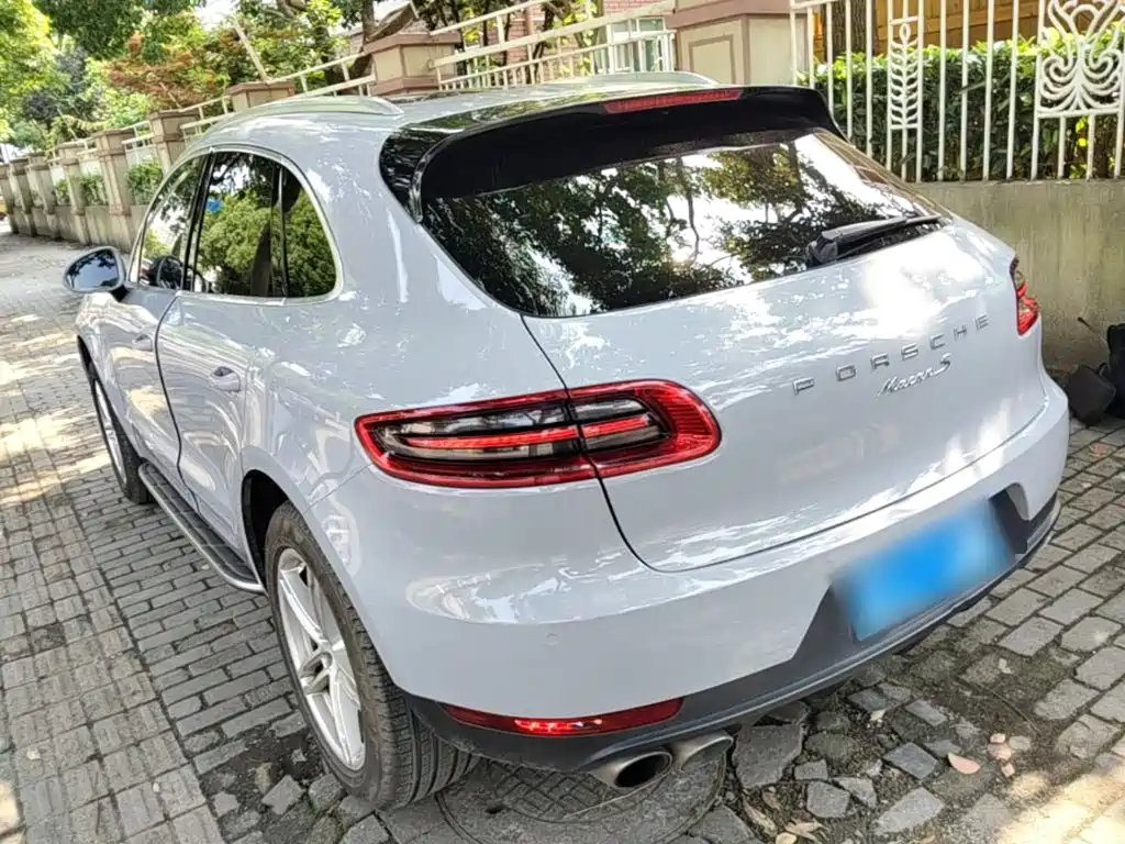 Porsche Macan 2015