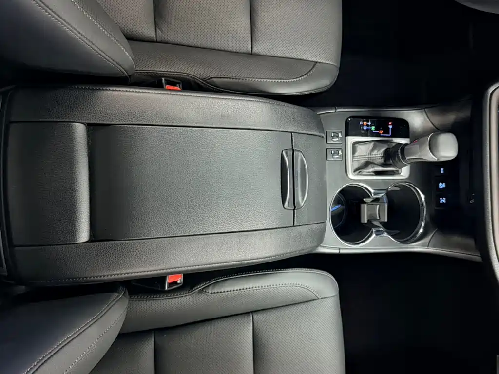Toyota Highlander 2020 — фото 15