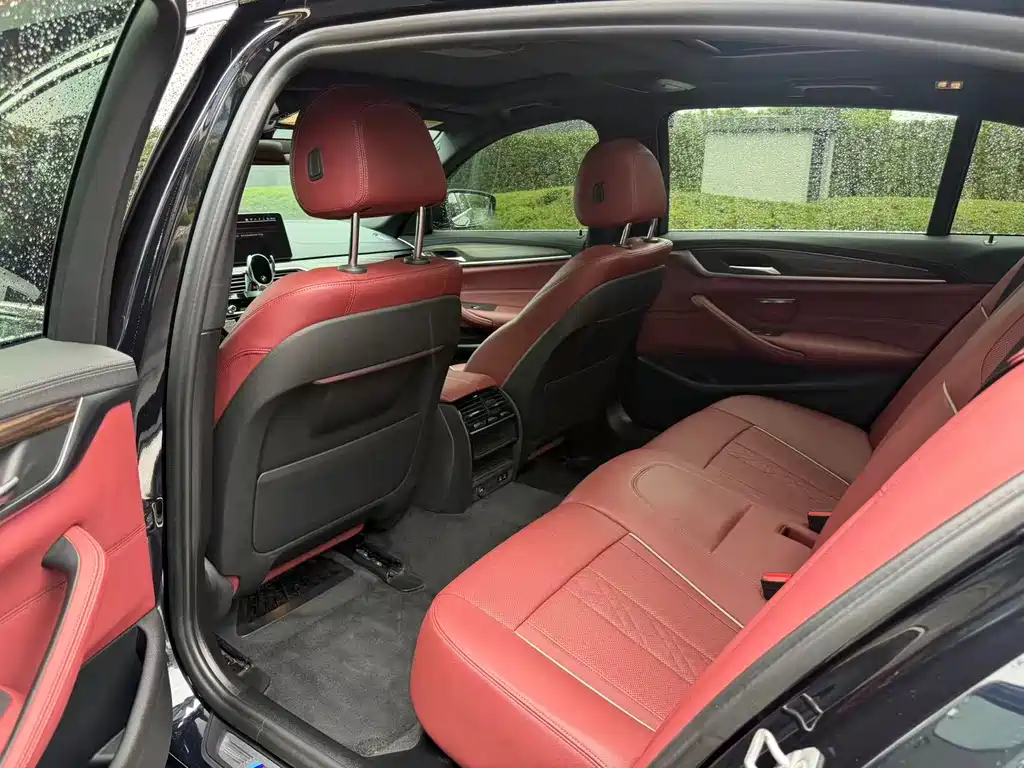 BMW 5 Series 2022