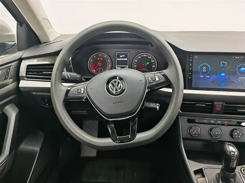 Volkswagen Lavida 2019 — фото 11