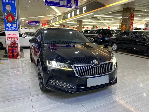 Skoda Superb 2022