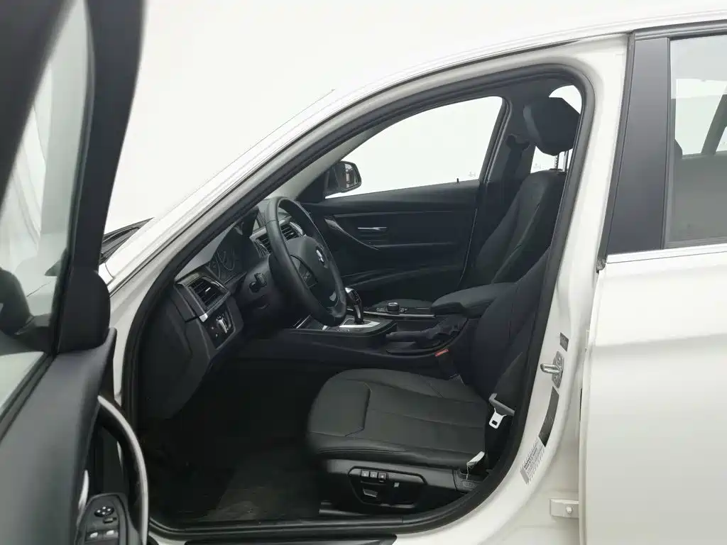 BMW 3 Series 2013 — фото 10