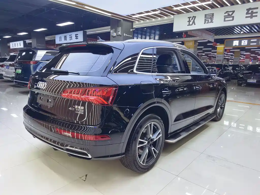 Audi Q5L 2019 — фото 19
