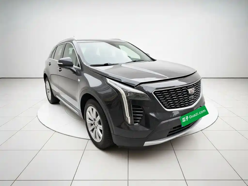 Cadillac XT4 2022 — фото 3