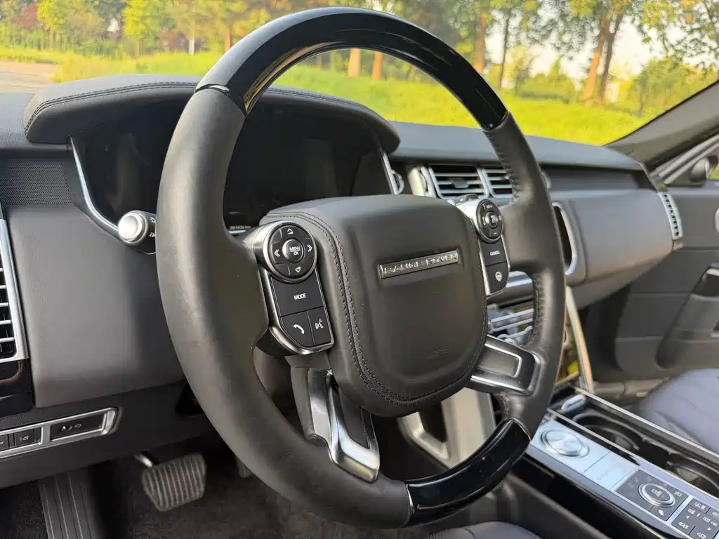 Land Rover Range Rover 2017 — фото 17