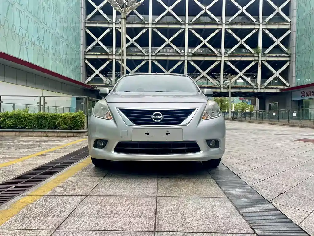 Nissan Sunny 2014 — фото 2