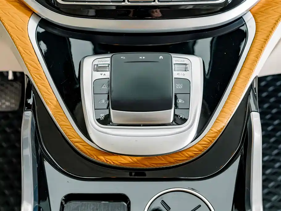 Mercedes-Benz Vito 2024 — фото 16