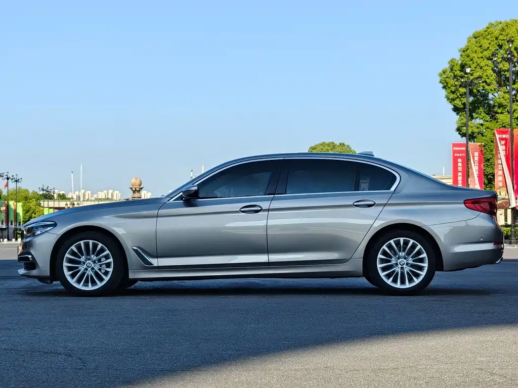 BMW 5 Series 2019