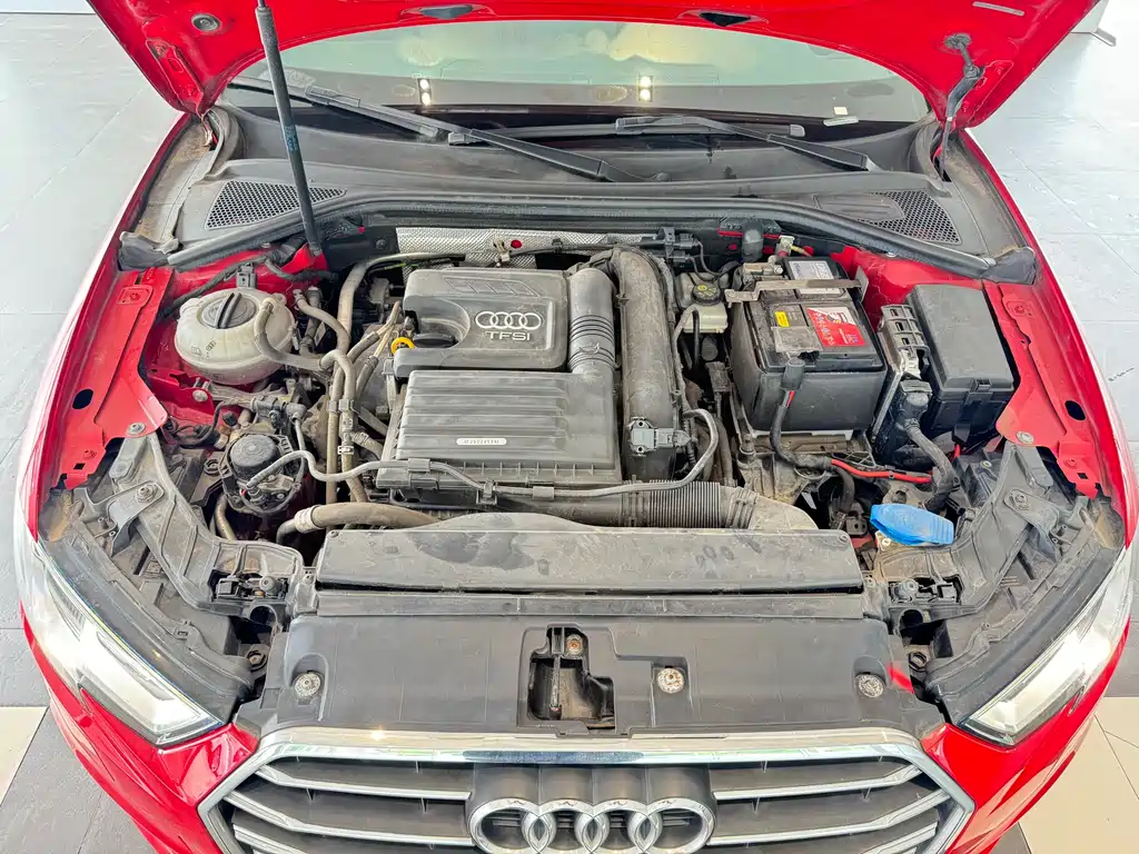 Audi A3 2019 — фото 10