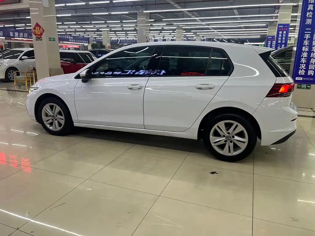 Volkswagen Golf 2023