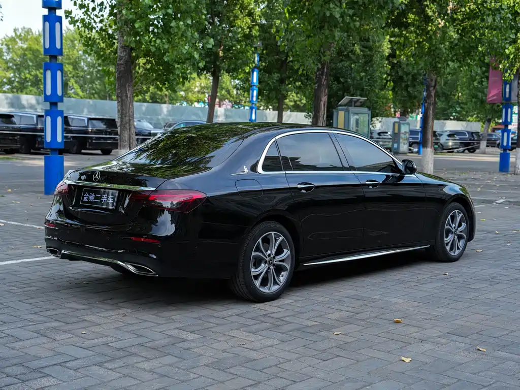 Mercedes-Benz E-Class 2021