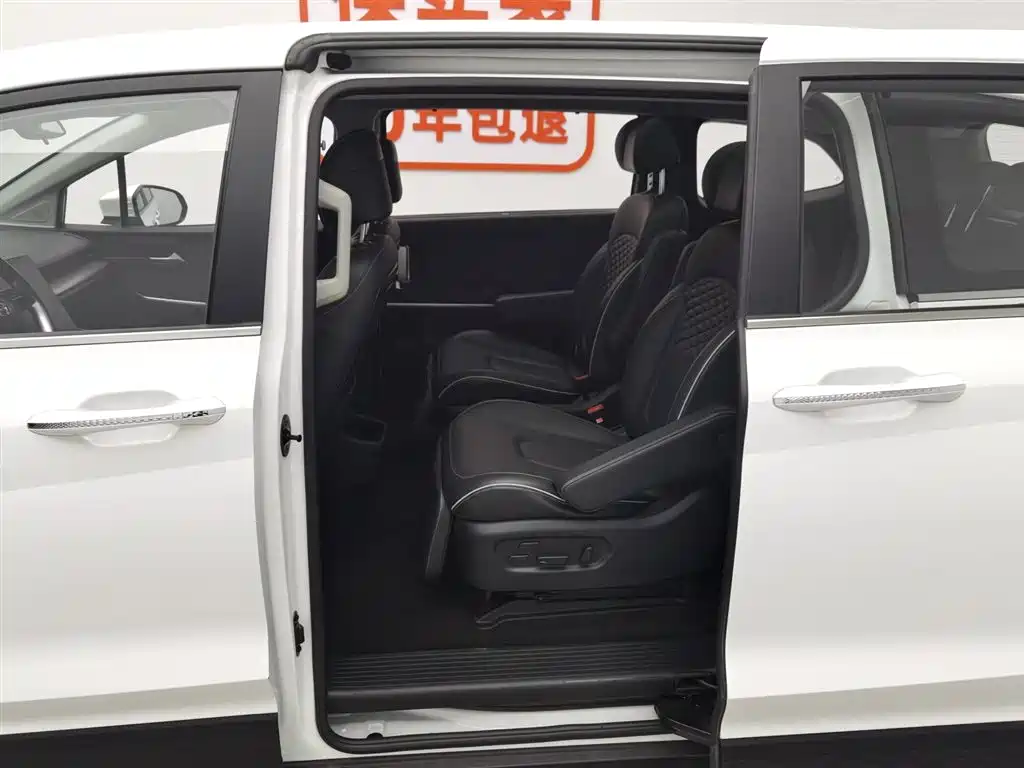 Hyundai Custo 2022 — фото 15