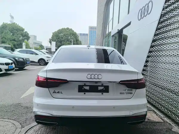 Audi A4L 2021