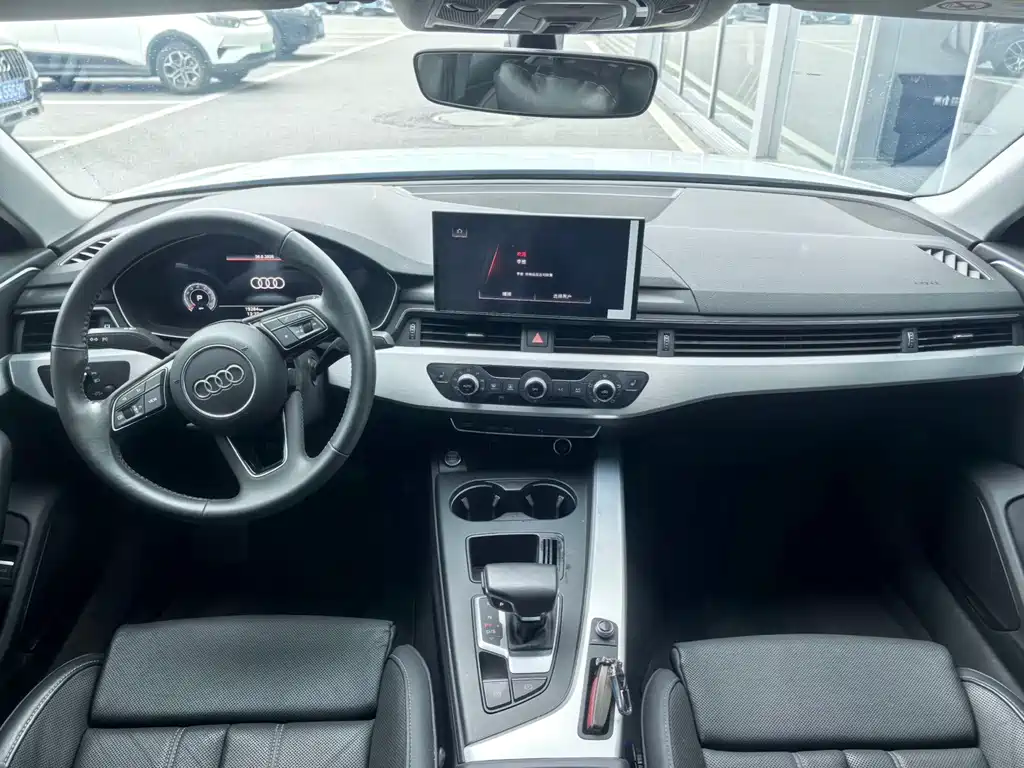 Audi A4L 2021 — фото 11
