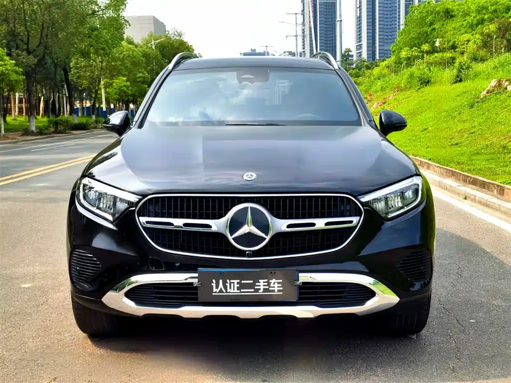 Mercedes-Benz GLC 2023