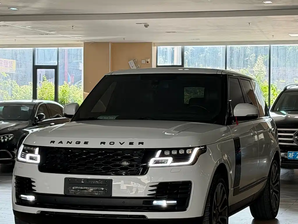 Land Rover Range Rover 2015 — фото 1