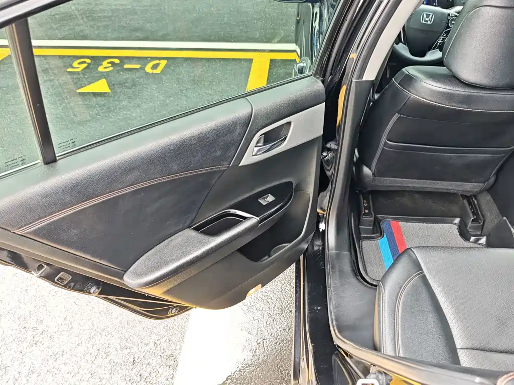 Honda Accord 2018 — фото 14
