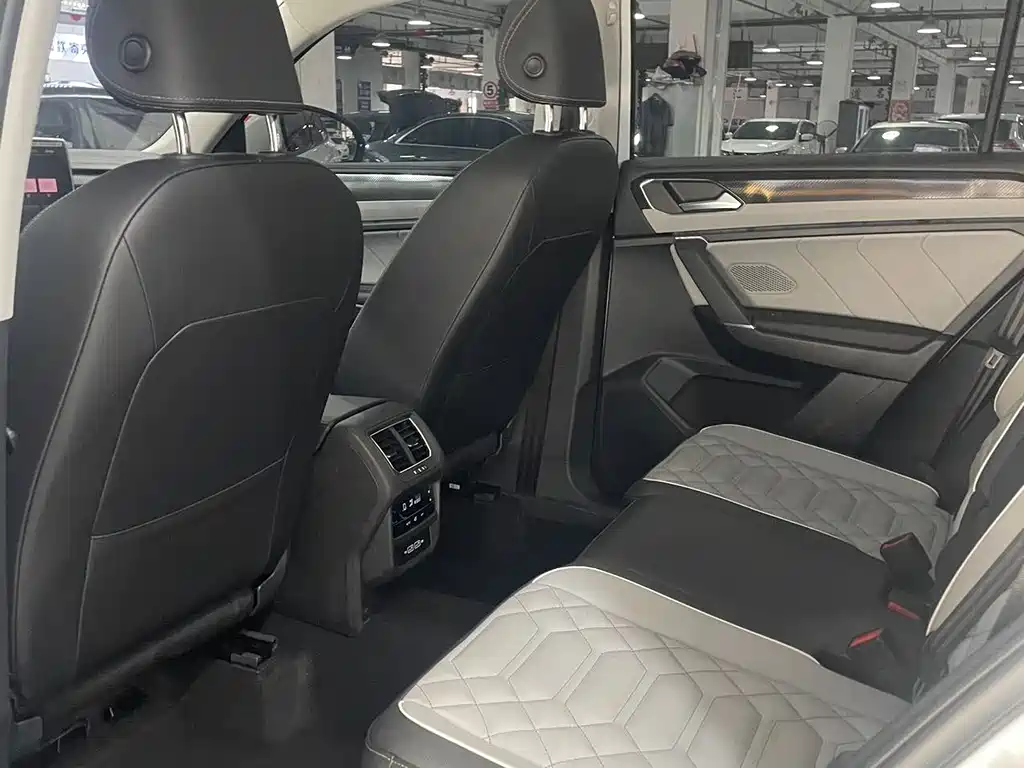 Volkswagen Tayron 2023