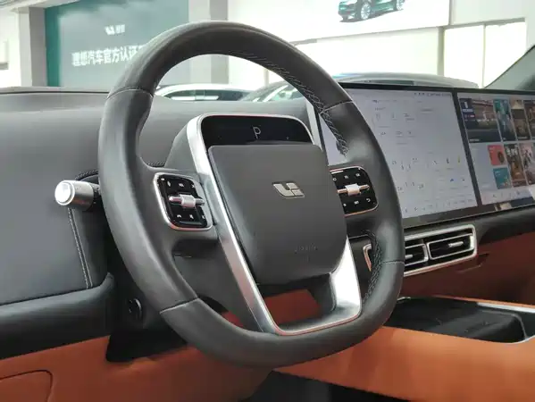 Li Auto L8 2023