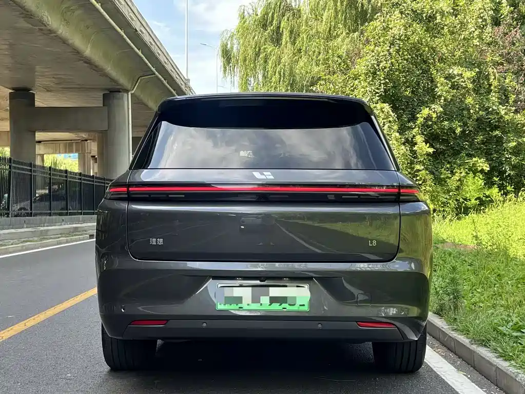 Li Auto Li L8 2023