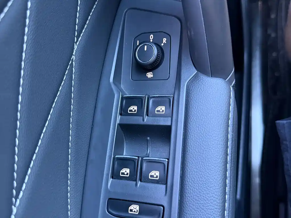 Volkswagen Tiguan L 2022 — фото 8