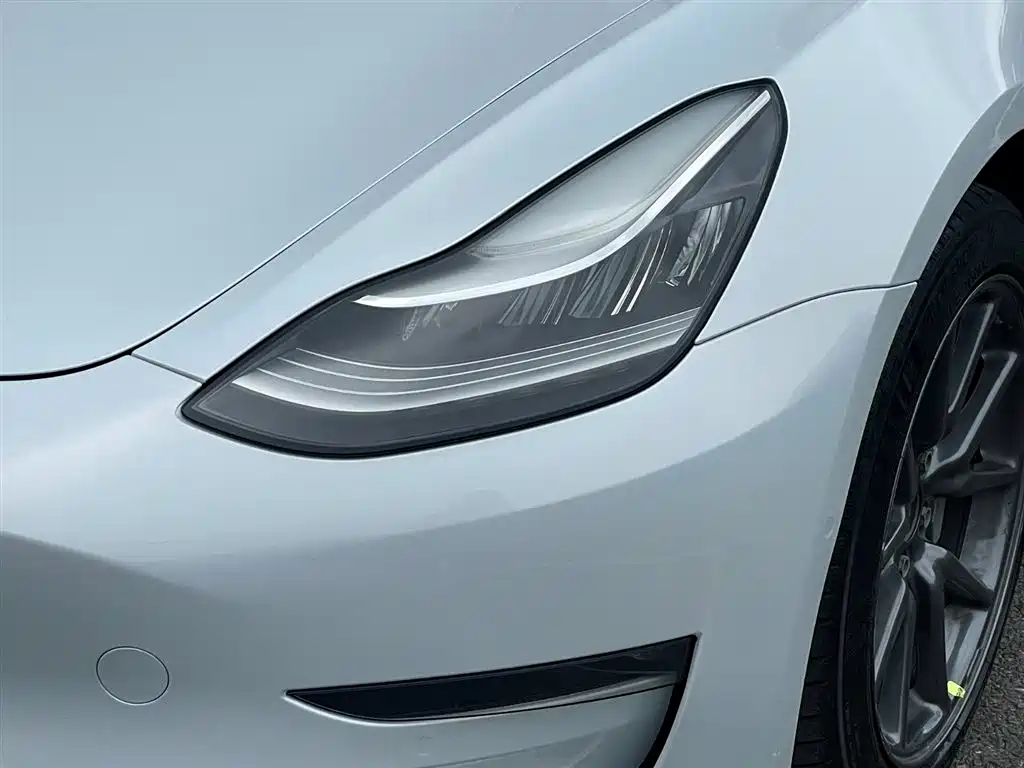Tesla Model 3 2019 — фото 4